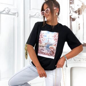 T-shirt z aplikacją